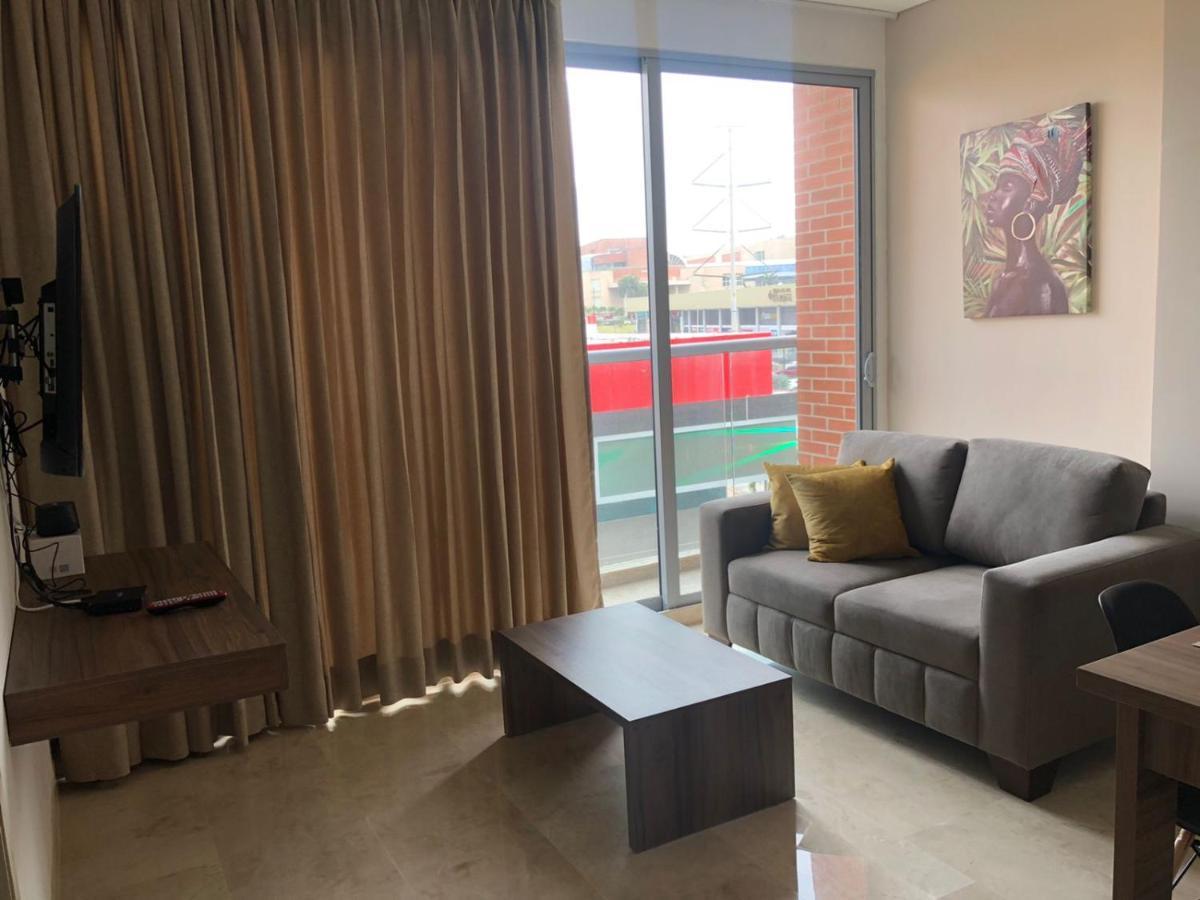 Buenavista Plaza Aparta Hotel 巴兰基亚 外观 照片