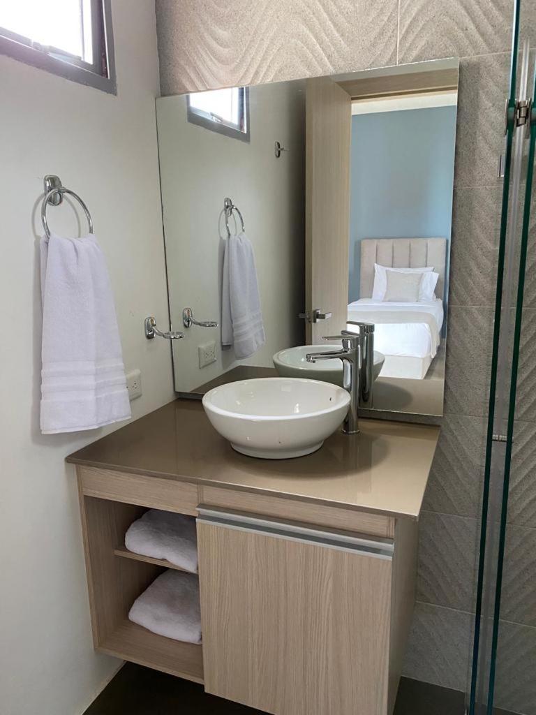 Buenavista Plaza Aparta Hotel 巴兰基亚 客房 照片